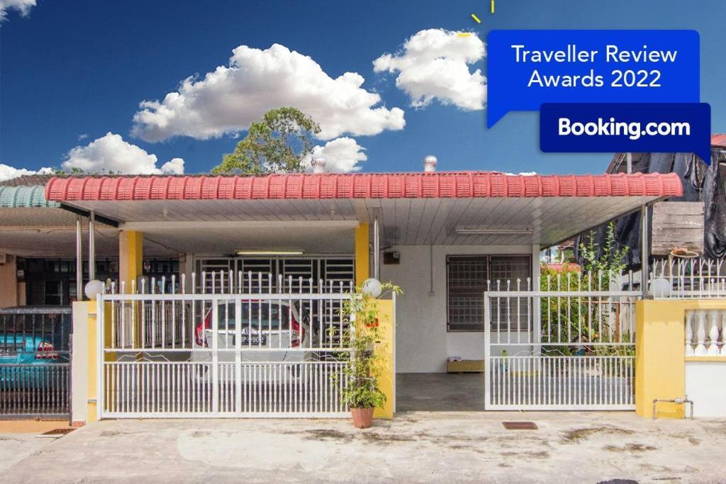 Sweet Home With 2 Auto Gates At Bm, Penang, M'Sia Bukit Mertajam Kültér fotó
