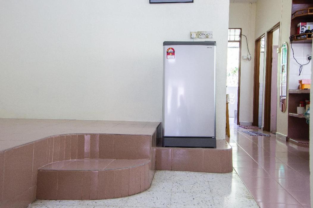 Sweet Home With 2 Auto Gates At Bm, Penang, M'Sia Bukit Mertajam Kültér fotó