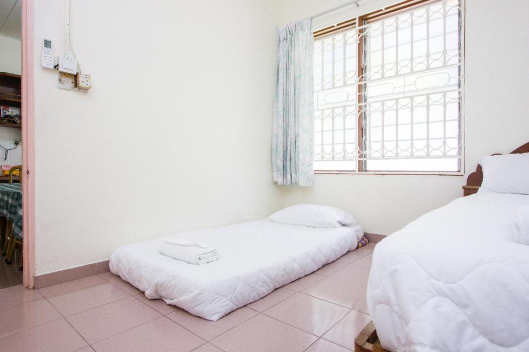 Sweet Home With 2 Auto Gates At Bm, Penang, M'Sia Bukit Mertajam Kültér fotó